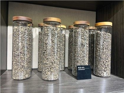 9375 Big Tea Leaves Bosses de PP a Turkmenistan